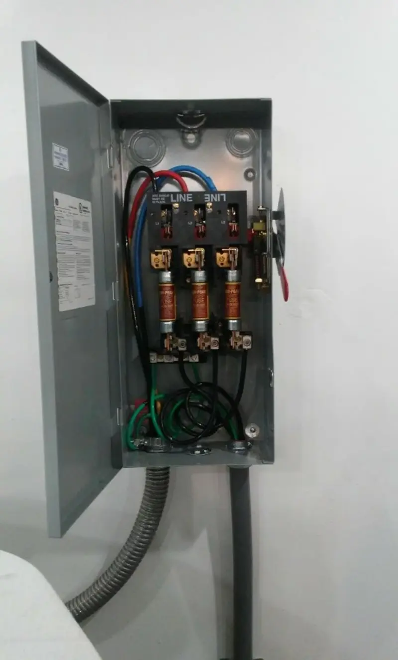 Three-phase disconnect switch installed for Electrical Wiring & Rewiring in Nashville